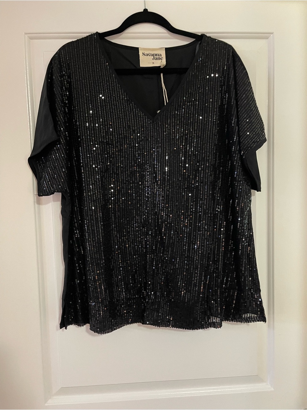 Savanna Jane Black Sequin V-Neck Women's Top - Size 1X NWT